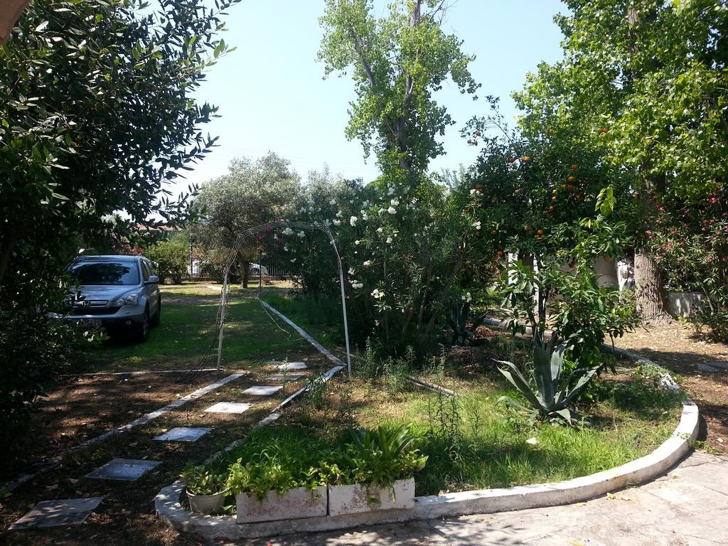 Lefka Apartment Hanioti Exterior foto